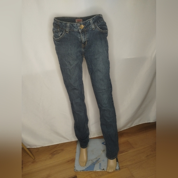 No Boundaries Denim - Junior Size 11 No Boundaries Classic Blue Women's Jeans